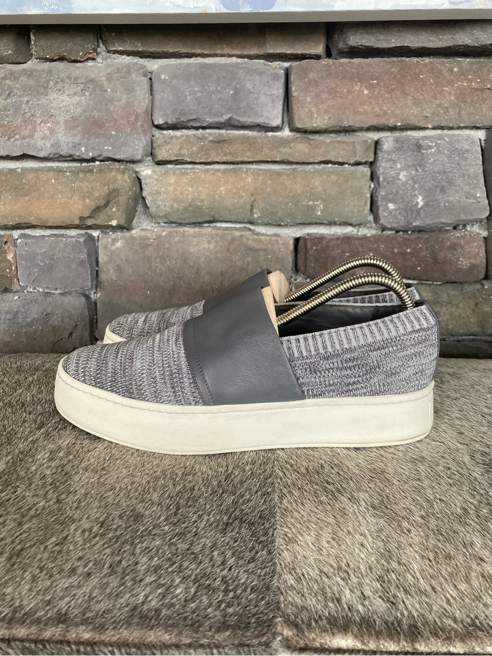 Vince Ward Gray Knit & Leather Slip-On Platform Sneakers Size 10